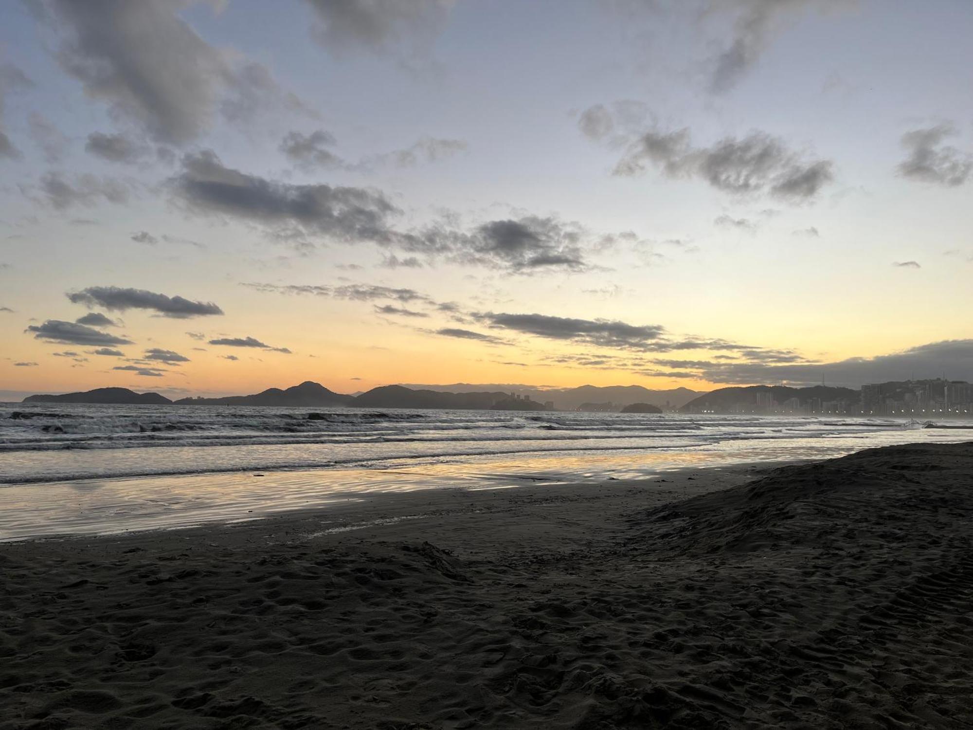 Quartos Na Praia - Cozinha Compartilhada, Self Check-In, Wifi, Proximo A Praia Сантос Экстерьер фото